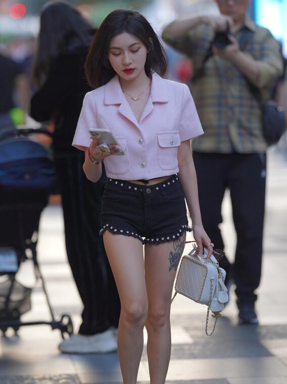 人妻无码AV中文系列免费,《人妻大乳被揉2》,国产午夜三级一区二区三,国产中文字幕免费在线观看