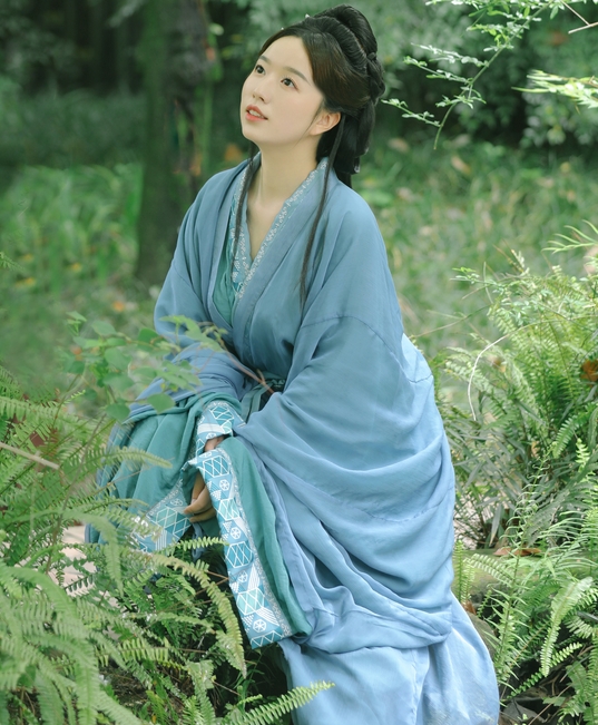 熟女俱乐部五十路二区AV,《丰满的妺妺3》电影,国产精品一级二级三级,国产亚洲精久久久久久无码